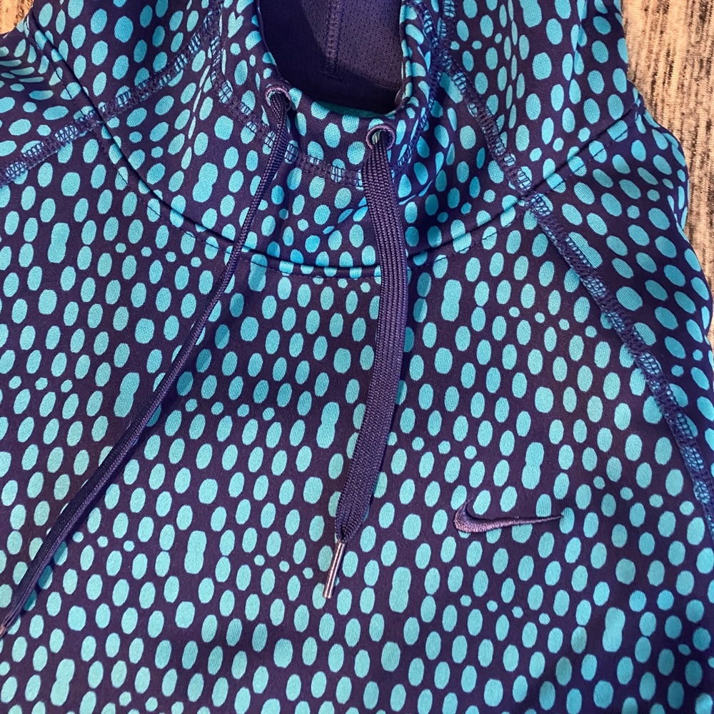 Nike therma fit hoodie